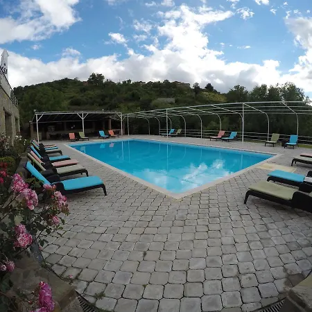 Johnny 4* Kamenice