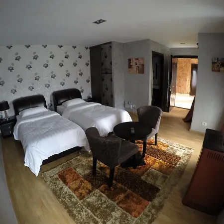 Johnny 4* Kamenice