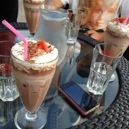 Johnny Hotel Kamenice